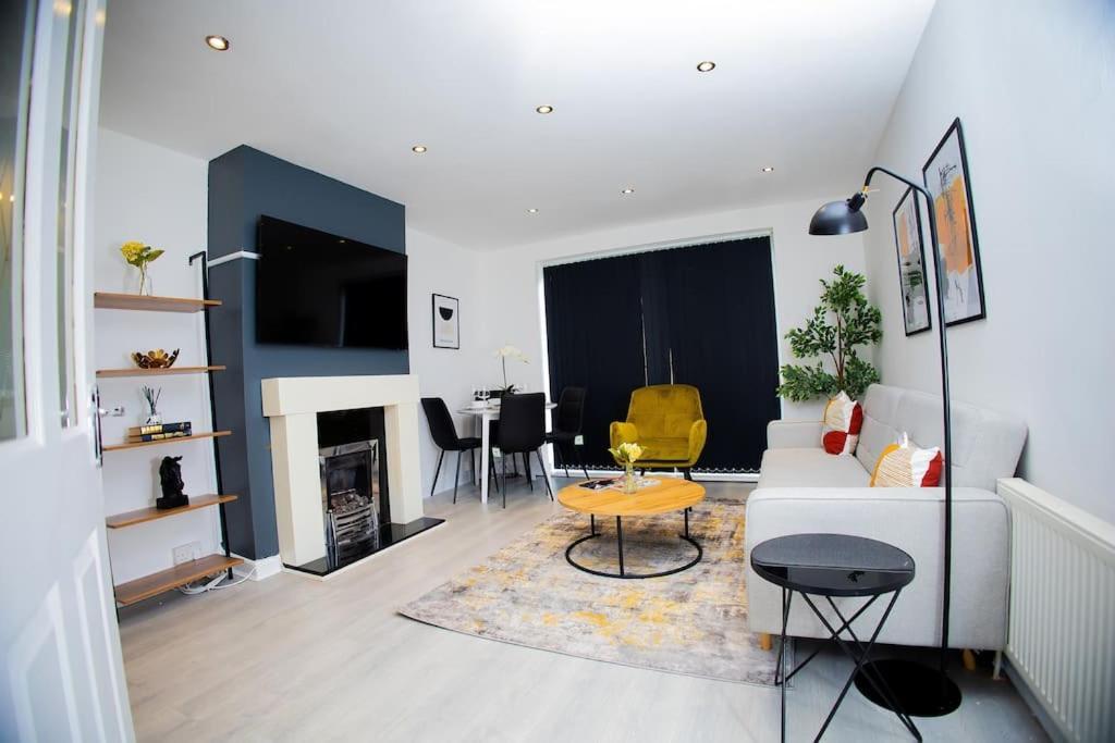 Isinmi Home - Close To Mcr City แมนเชสเตอร์ ภายนอก รูปภาพ