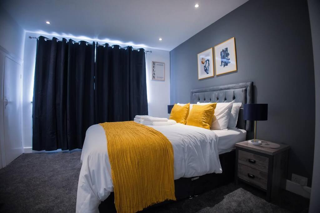 Isinmi Home - Close To Mcr City แมนเชสเตอร์ ภายนอก รูปภาพ